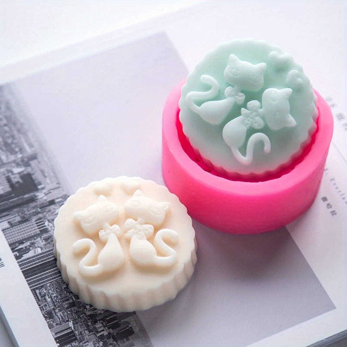 Candle Making With Beeswax - 1-Piece Silicone Cat Soap Mold -